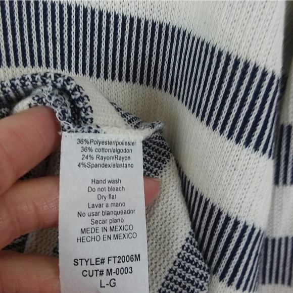 Free 832 Black & White Striped Turtleneck Sweater, Large, New Boutique Item - Picture 10 of 10